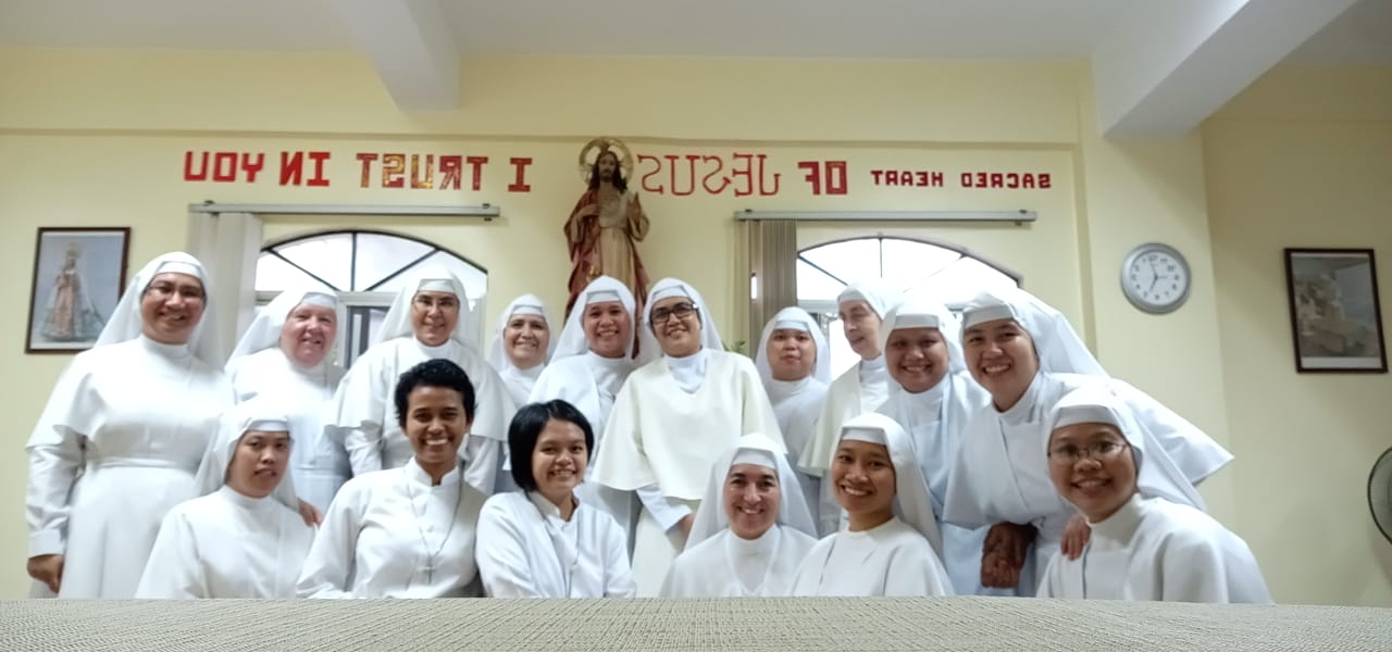 6 Hermanas profesa novicias y postulantes Siervas de María Filipinas