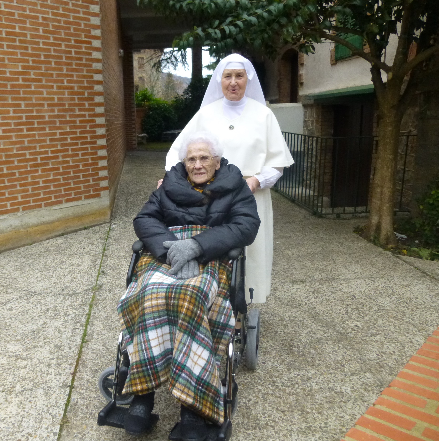 Ministerio con enferma